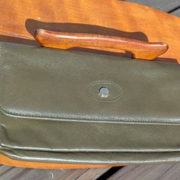 Baronet Vintage Olive Green Leather Wallet - Picture 1 of 10